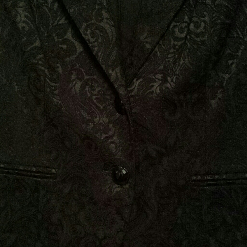 New Black Chico's Blazer Damask Design sz 4 Or Size Small - Picture 4 of 7